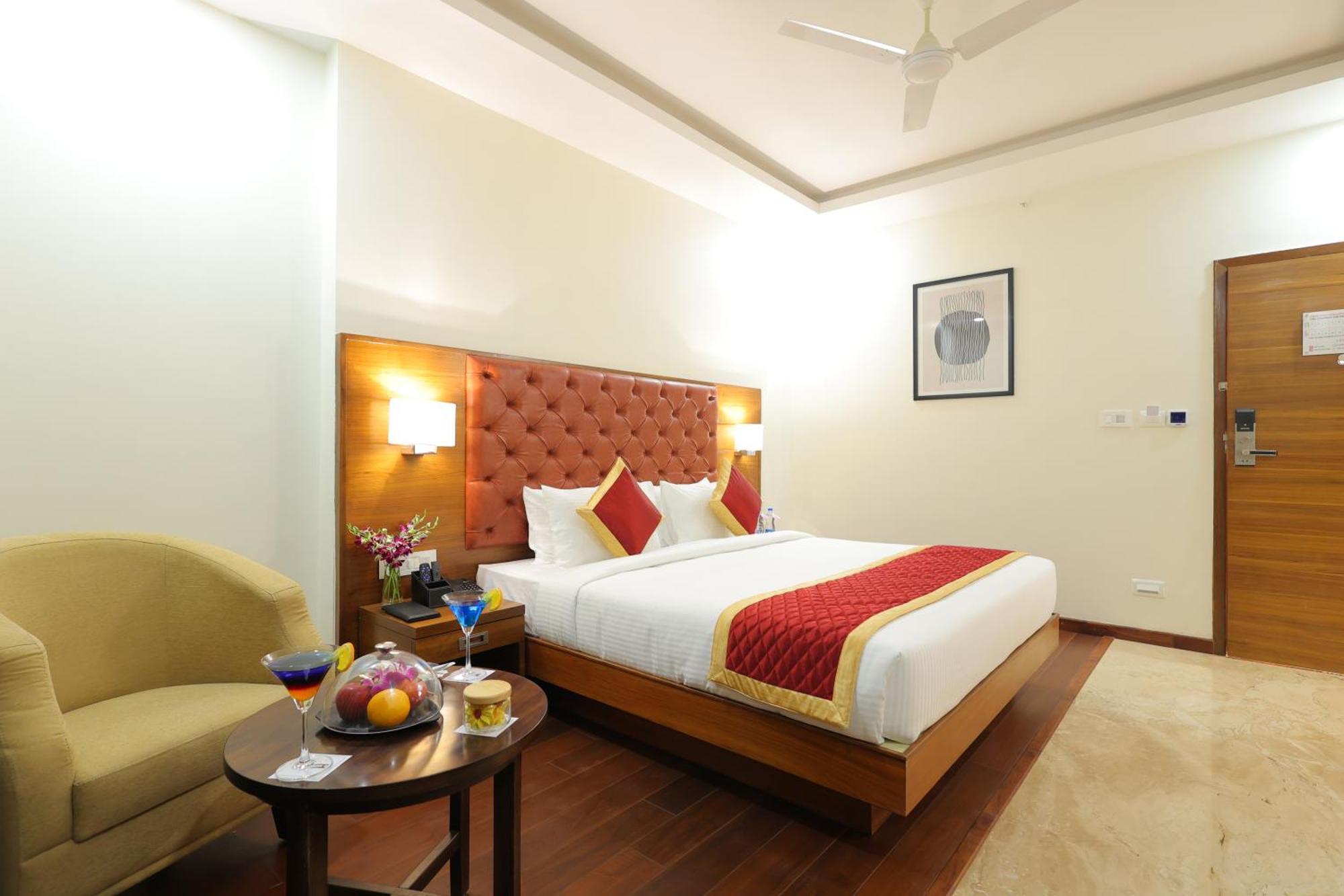 Icon Grand Hotel By Bhagini Bangalore Bagian luar foto